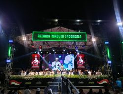 Gebyar Sholawat AMI Rayakan Milad Ke-2, Ribuan Jamaah Lantunkan Sholawat dan Do’a