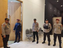 Polresta Pontianak Jaga Ketat Rapat Pleno Terbuka Rekapitulasi dan Penetapan Hasil Pemilihan Wali Kota Pontianak 2024