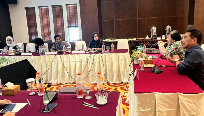 Stikosa AWS dan Puskakom Kembali Menggelar Sekolah Legislatif