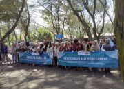 Dalam Rangka HPSN 2025, Universitas Alma Ata Gelar Aksi Sosial Bersih Pantai