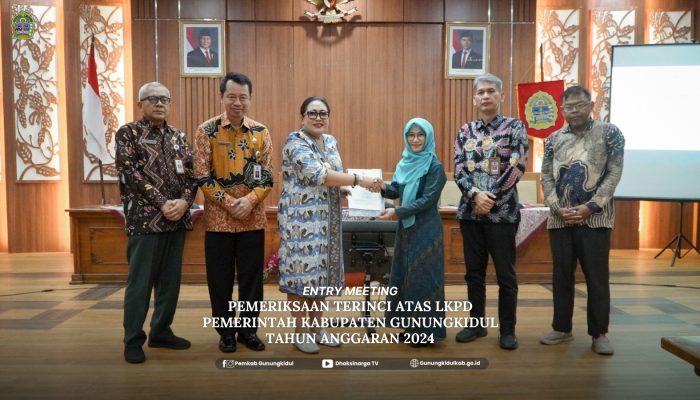 Bupati Endah Subekti Kuntariningsih Hadiri Entry Meeting Tim BPK-RI