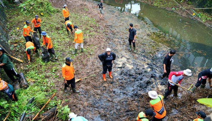Gunungkidul Bersih, Pemkab Fokus Pembersihan Sungai di Pantai Drini
