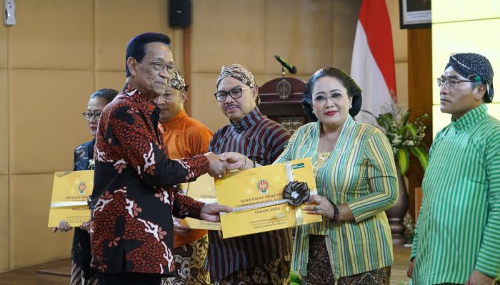 Gubernur DIY Serahkan 32 Sertifikat Warisan Budaya Tak Benda, Gunungkidul Raih 4 Sertifikat
