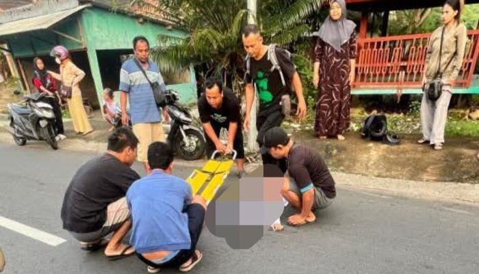 Serempetan Sepeda Motor dan Mobil di Jalan Karangmojo-Semanu, Korban Cedera Kepala Berat