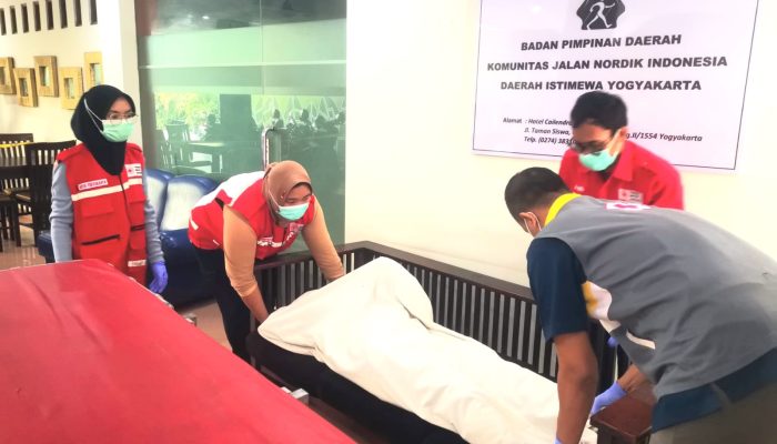 Pria Paruh Baya Meninggal Dunia di Lobby Hotel karena Henti Jantung