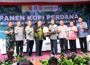 Sleman Gelar Panen Kopi Perdana, Gubernur DIY: Langkah Transformatif Menuju Pertanian Konservatif