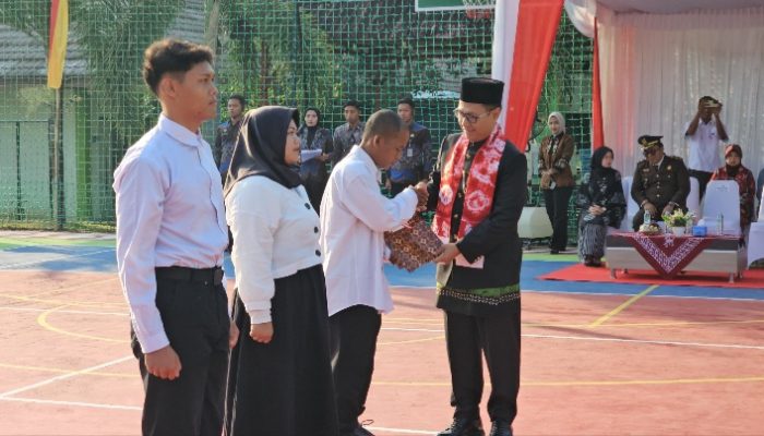 Wabup Gunungkidul Serahkan Remisi Kemerdekaan, 7 Napi Lapas Wonosari Langsung Bebas