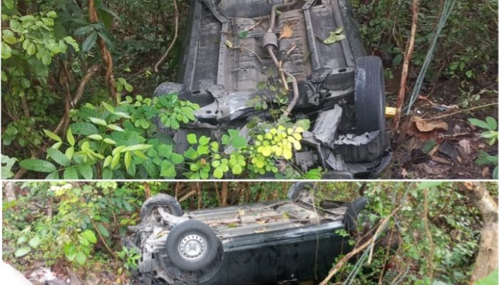 Sigra Tergelincir Terjun ke Jurang hingga Terbalik, Diduga Sopir Ngantuk