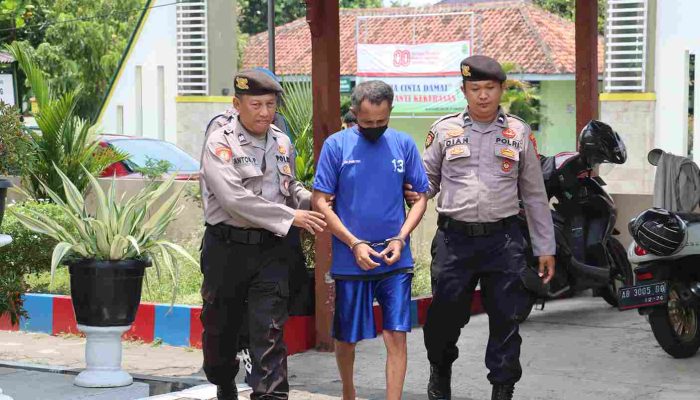 Datang Cari Pekerjaan, Pulang Bawa Motor Curian