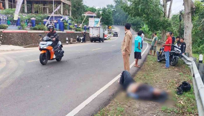 Hendak Salip Mobil, Pemotor di Patuk Terjatuh dan Alami Luka Serius