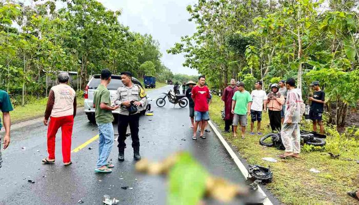 Nyalip di Tengah Hujan, Avanza Tabrak Motor di Saptosari, Satu Korban Meninggal Dunia