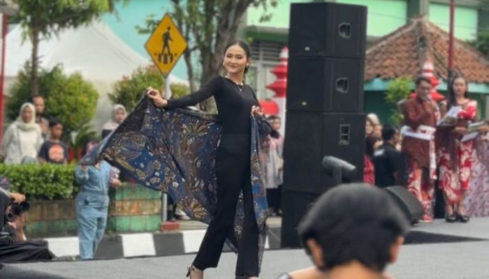 Batik Turun ke Jalan, Fashion Show Meriahkan Hari Jadi Gunungkidul ke-195