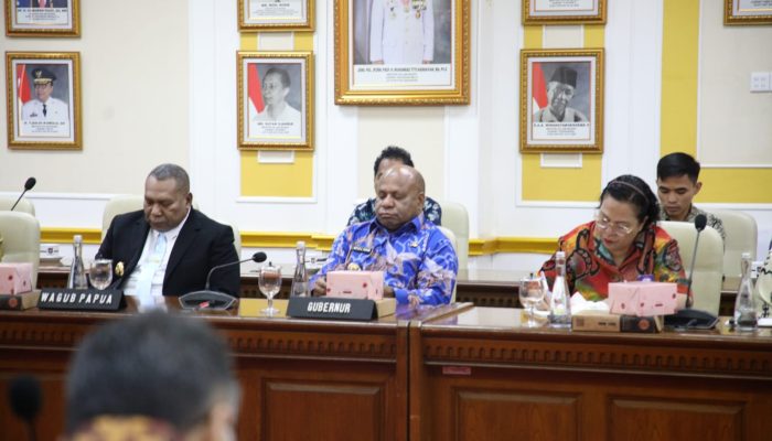 Meski Belum Berkantor di Gubernuran, Mathius Fakhiri -Aryoko Rumaropen Sudah Tunjukkan Kerja Nyata