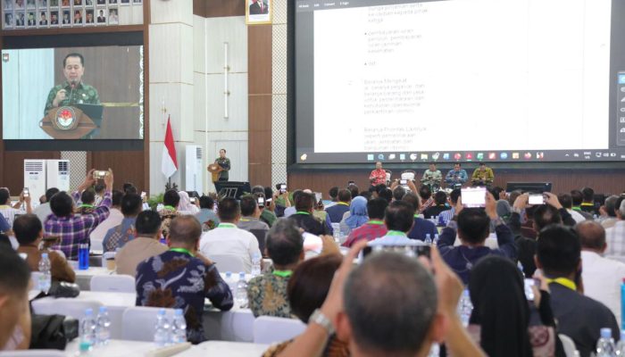 Dirjen Keuda Fatoni Lanjutkan Rakor Sinkronisasi Program 2025 dengan Monitoring dan Evaluasi Kemampuan Keuangan Daerah