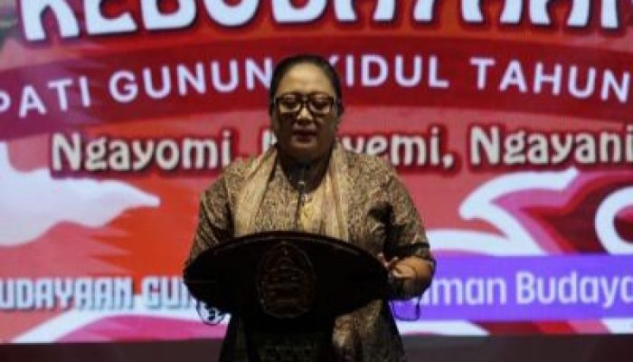 Wujud Cinta untuk Budaya, Seniman Gunungkidul Terima Penghargaan dari Bupati Endah Subekti