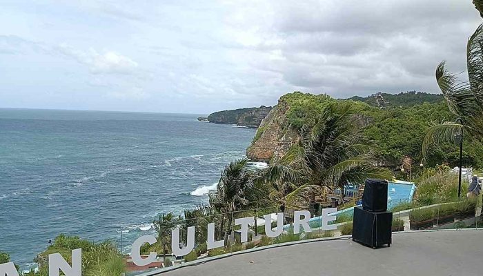 HeHa Ocean View Hadir Memberikan Sensasi Baru Wisata di Tebing Pantai Laut Selatan