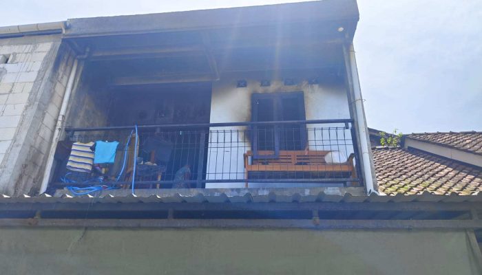 Korsleting Diduga Picu Kebakaran Kamar, Warga Sempat Dengar Ledakan