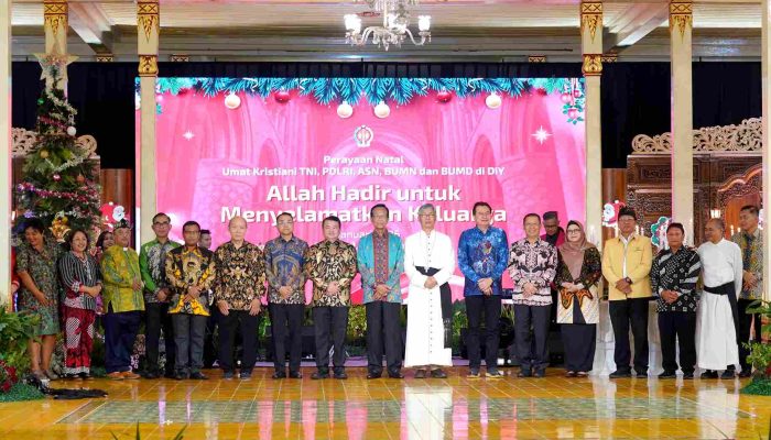 Natal di Kepatihan DIY, Sultan Tekankan ASN hingga Aparat Negara Hidupi Nilai Kasih