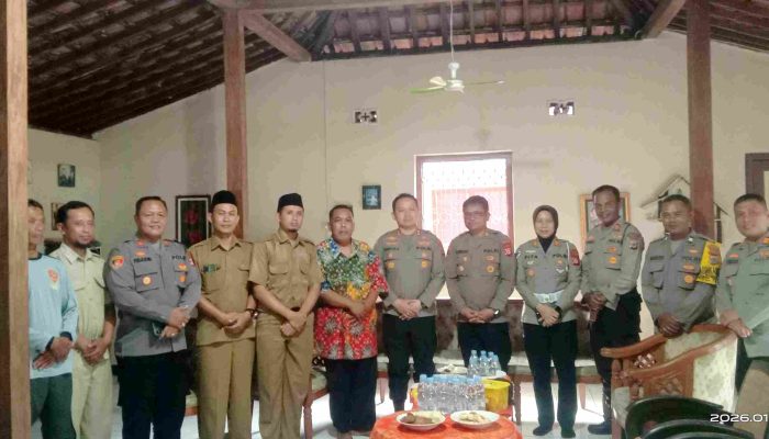 Perkuat Keamanan Wilayah, Kapolres Gunungkidul Kunjungi Kalurahan Sumberwungu