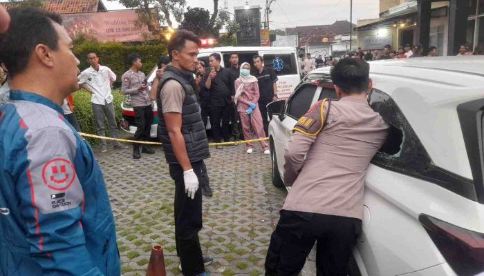Seorang Pria Ditemukan Tak Bernyawa di Mobil yang Terparkir di Depan Hotel Prawirotaman