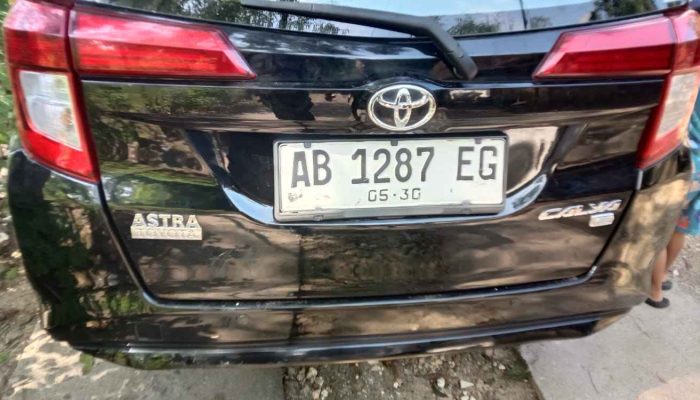 Hindari Tabrakan dari Arah Berlawanan, Mobil Calya Terbalik di Mulusan