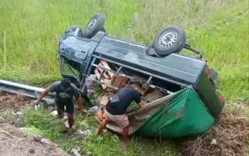 L300 Hilang Kendali di Jalur Nanggulan-Mendut, Terjun ke Sawah Sedalam 3 Meter