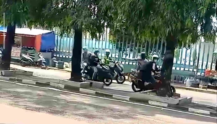 Diduga Lakukan Provokasi, Sekelompok Pelajar Berseragam Corat-coret Kabur saat Polisi Datang