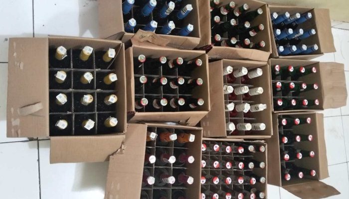 Polisi Gerebek Tiga Lokasi Miras Ilegal di Bantul, 256 Botol Disita