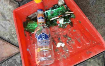 Sekelompok Orang Tak Dikenal Lempari SMKN di Yogyakarta dengan Botol dan Cat