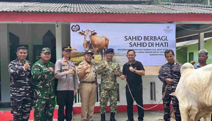 Sambut Iduladha, Lanal Yogyakarta Gandeng Hotel Sahid Raya Salurkan Kurban di Sadeng