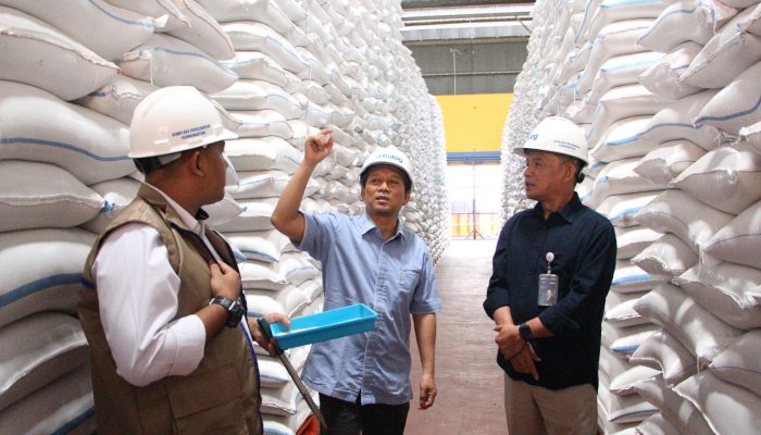 Senator Gus Hilmy Tinjau Gudang Bulog Pastikan Stabilitas Pangan dan Rantai Distribusi