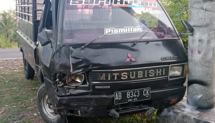 Mobil L300 Selip dan Masuk Jalur Berlawanan di Patuk, Satu Meninggal Dunia dan Tiga Korban Luka Berat