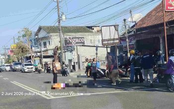 Motor Pelajar Tabrak Juru Parkir dan Pikap di Wonosari, Satu Korban Cedera Kepala Berat