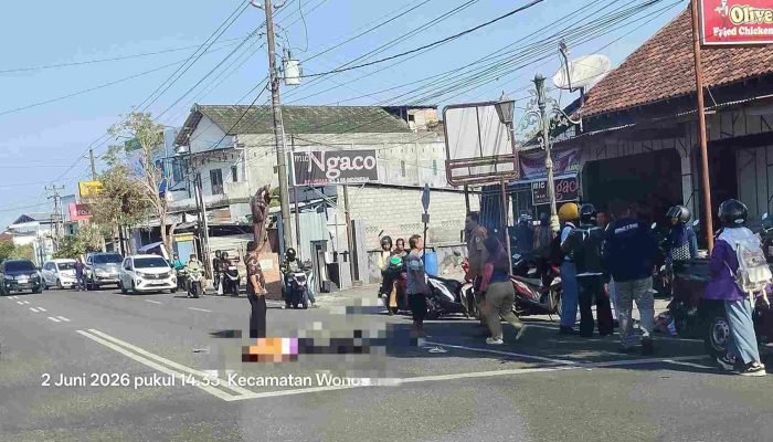 Motor Pelajar Tabrak Juru Parkir dan Pikap di Wonosari, Satu Korban Cedera Kepala Berat