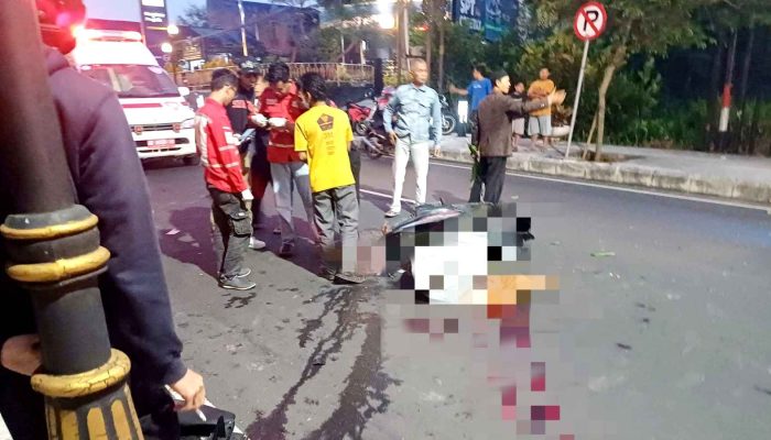 Pemotor Meninggal usai Tabrak Kendaraan Tak Dikenal di Jalan KH Agus Salim Wonosari