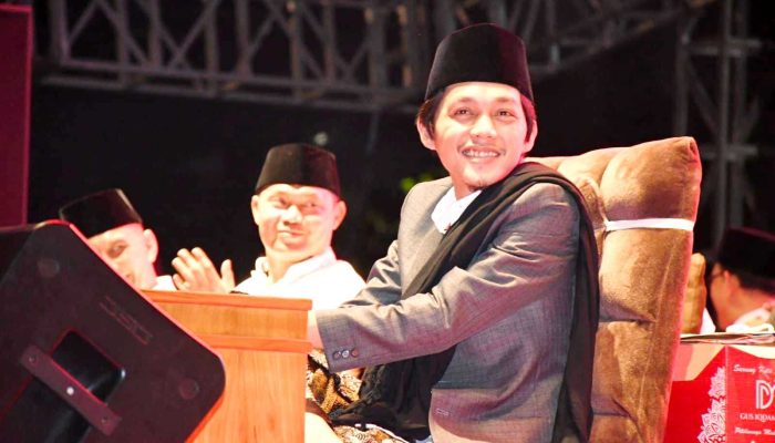10.000 Jamaah Hadiri Pengajian Akbar Gus Iqdam dalam HUT Ke-79 Pemkot Yogyakarta