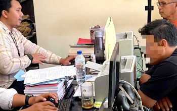 Cari Seseorang Tak Ketemu, Pria Bersenjata Parang Mengamuk dan Lukai Warga