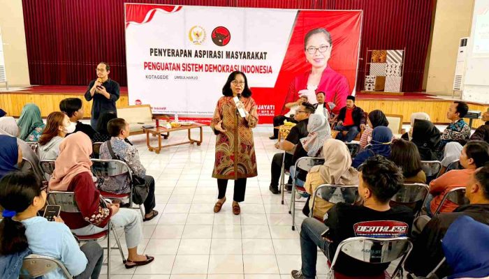 MY Esti Wijayati: Demonstrasi Dukung dan Tolak Program Makan Bergizi Gratis Merupakan Hak Konstitusional