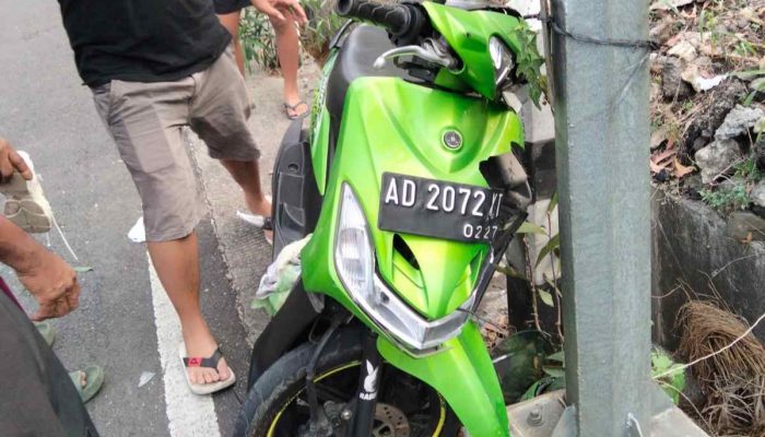 Motor Tabrak Pembatas Jalan di Mulo, Pembonceng Alami Patah Tulang Paha