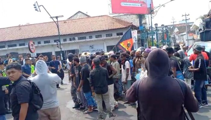 Aksi AMP di Gondomanan Sempat Ricuh, FJD: Sampaikan Aspirasi dengan Damai