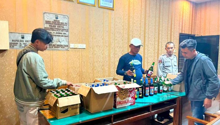 10 Lokasi Digerebek, Polres Bantul Amankan 357 Botol Miras