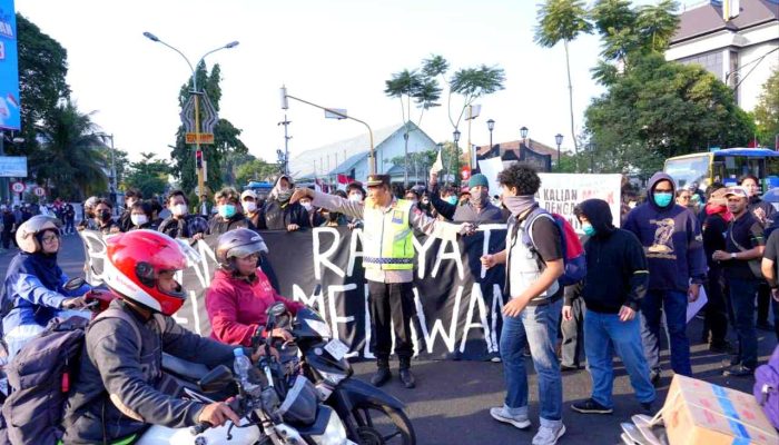 Aksi Mahasiswa UGM di Yogyakarta Berakhir Aman, Polisi: Sempat Terjadi Keributan Kecil