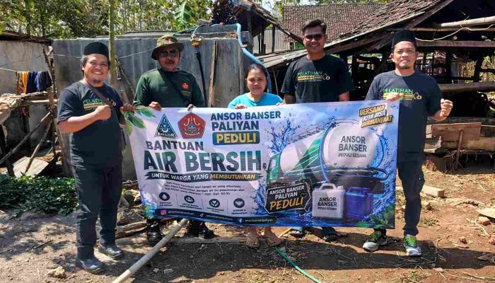 Warga Karangduwet dan Pendem Terdampak Kekeringan, Ansor Banser Paliyan Salurkan Air Bersih
