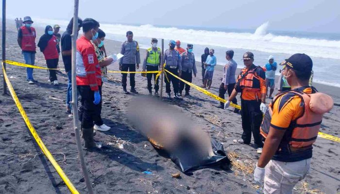 Mayat Tanpa Identitas Ditemukan di Pantai Garongan, Ada Memar di Tubuh