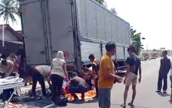 Truk Parkir Ditabrak Honda Scoopy di Wates, Dua Orang Tewas