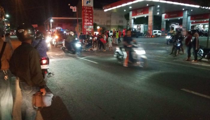 Pelajar 16 Tahun Meninggal Usai Kecelakaan dengan Mobil L300 di Depan SPBU Ngipak