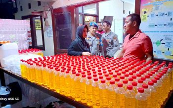 1.860 Botol Miras Oplosan dan 320 Liter Alkohol Murni Disita Polisi